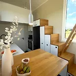Tiny House Alpakablick - Inklusive Alpaka Meet & Greet An Bestimmten Terminen *